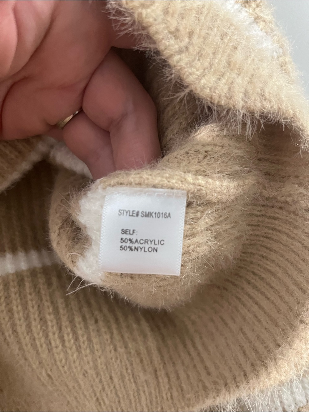 Gianni Bini GB Girls Oversize Crop Striped Sweater Camel White Girls Medium - Picture 8 of 9